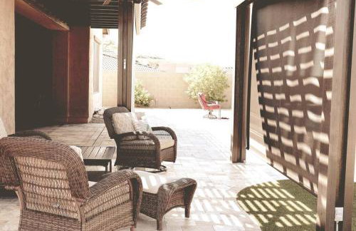 Phoenix Home with heated pool, desert views & hot tub - Foto 8