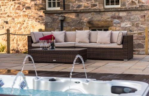 The Old Millhouse - Luxury Retreat with Sauna, Cold Plunge, Yoga & Swim SPA - Photo 3