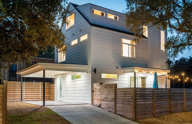 Eastside Home w Awesome Yard - Golf Pool Firepit - Foto 31