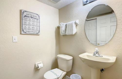 Spacious Regal Oaks Townhome by Disney - Foto 39