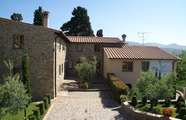 Holiday Home in Montecarelli With Pool - Photo 21