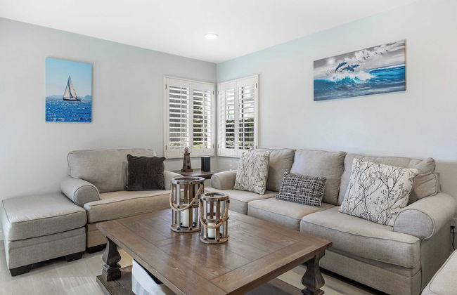 Walk to Beach Pool, Hot Tub, Private Patio, Parking Seabreeze Retreat - Foto 7