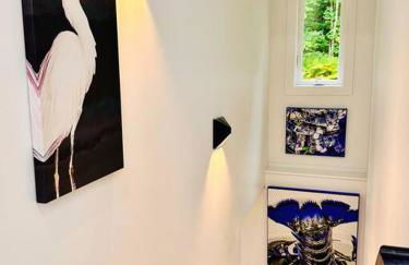 Luxe Modern Lakefront Oasis - Hot Tub, Sunset Views, Pet & Family Friendly! Close to UMF! - Foto 39