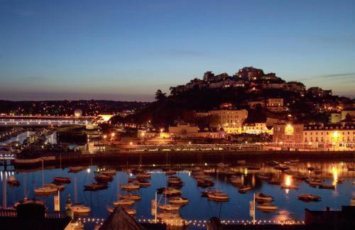 2B Redcliffe - NEW Spacious 2 Bed Family Apartment - Foto 40