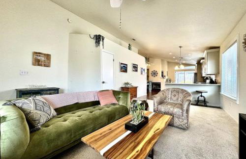 King Bed Retreat, Pet-Friendly, Rancho Cordova - Foto 35