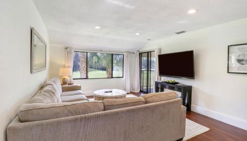 Saddlebrook Golf Course view Condo with Kitchen - Foto 2