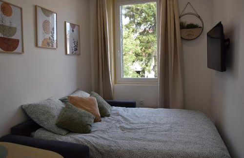 Élégant T2 à Bron, Tramway à 2min, Box Parking, 4Personnes - Foto 23