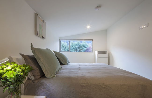 22 Hallenstein Apartments by Staysouth - Photo 59