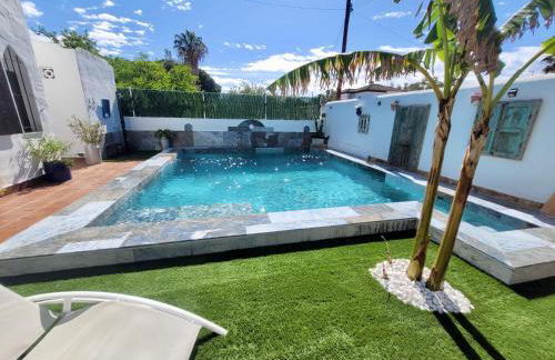 GATU PREMIUM Villa Lurberri piscina privada, 4 dormitorios, 2 baños, parking , jardines, " Preferente mayores de 25 años y familias " ín y barbacoa - Foto 43