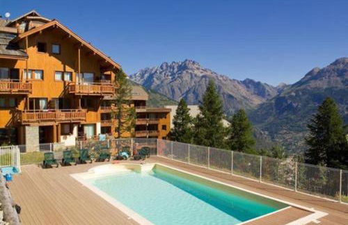 PUY SAINT VINCENT APPARTEMENT T2 BALCON SUPER PANORAMA AVEC PARKING PRIVE COUVERT et PISCINE L'ETE - Foto 59