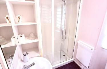 The Eden - Sleeps 8 Pet Friendly Free Wi-Fi With Patio & Hub Passes Camber Sands Cosy Spacious Modern 8 Berth Caravan - Foto 35