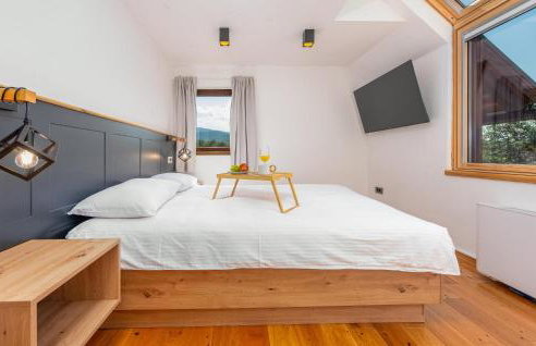 Pet Friendly Home In Debelo Brdo With Sauna - Photo 7
