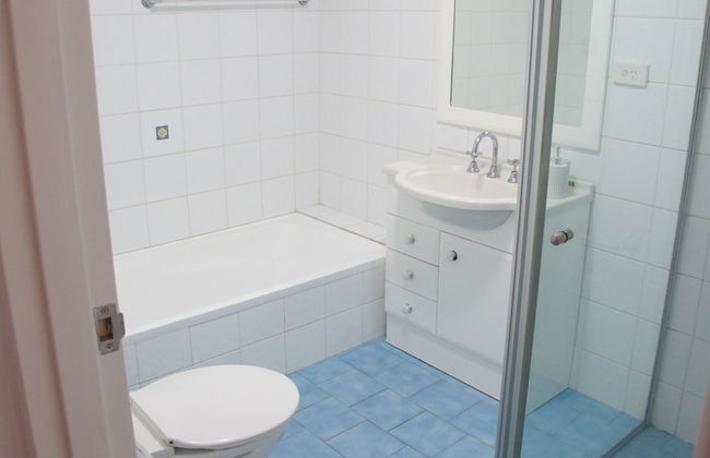 Spacious Ground floor apartment Unit 28 - Photo 9