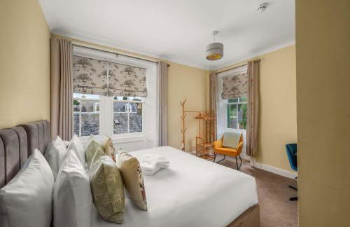 Rosebank House - 12 Guests, 6 Ensuite Bedrooms, EV point, Games Rooms, Wood Burner, Pet Friendly! - Photo 33