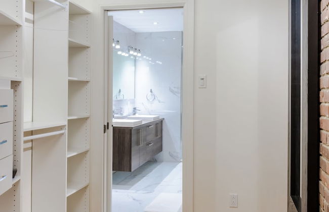 1858 Upscale Lofts in Old Montreal by Nuage - Foto 15