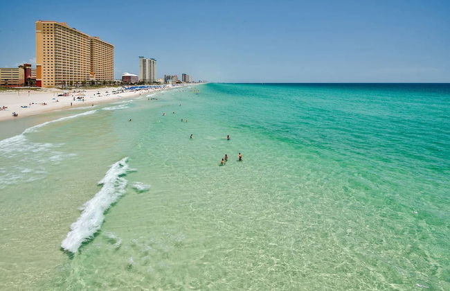 Surf Shack - Steps To The Beach, Lush Fenced Backyard 4 Bedroom Cottage - Foto 19