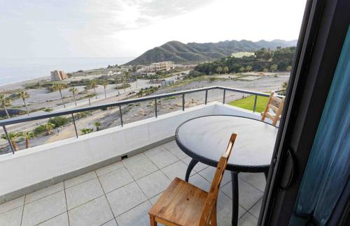 SPECTACULAR APRT. IN FRONT OF THE SEA - Foto 9