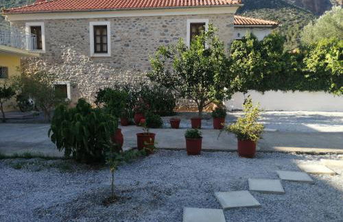 Sunny cozy House with grand courtyard - Foto 25