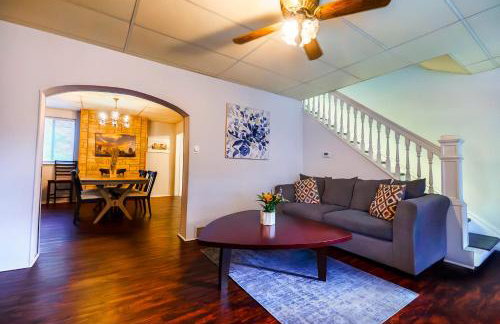 Massive 4 Bed House-Short Walk to Amazing View - Foto 29