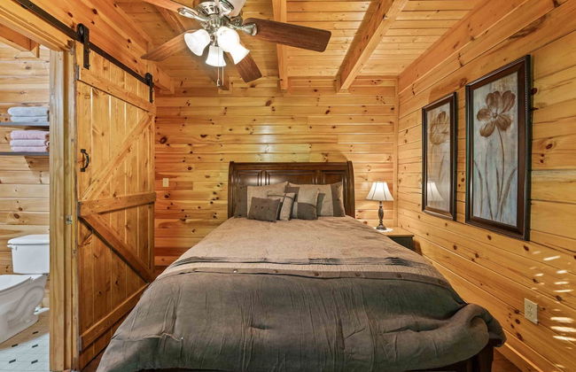 Rustic 3br Cabin Near Lake w/ Hot Tub! - Foto 4