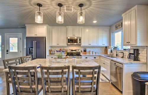 Hot Tub and Fire Pit! Cozy Granbury Escape Near Lake - Foto 20