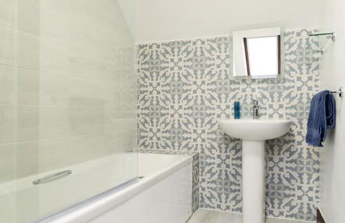 Poirot Cottage - Photo 7