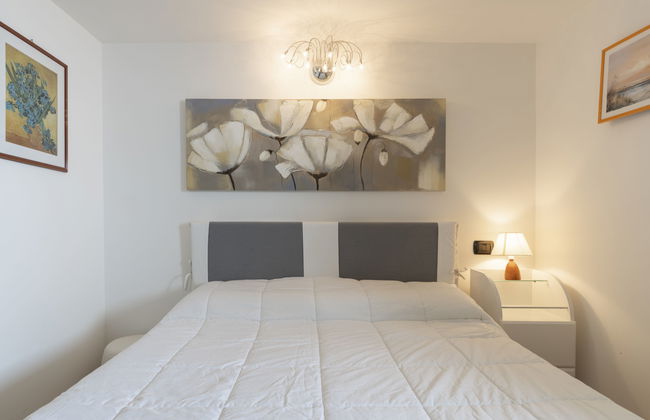 2 bedroom Apartment in Ventimiglia with swimming pool and garden - Photo 11