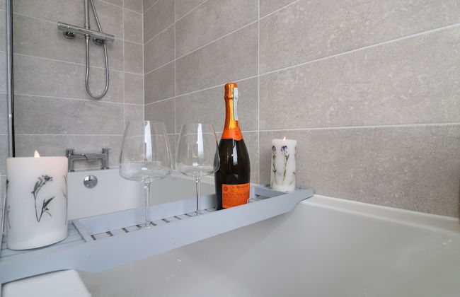 Lovely 2bed Apartment in Westcliff-on-sea! - Foto 15