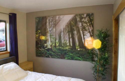 Private Home - Playground, Jumping Mat, BBQ, Darts, Firepit, Gazebo, 4 Smart TVs, White Cotton Bedding, - The Redwood Cul-De Sac Beach Retreat - Foto 29