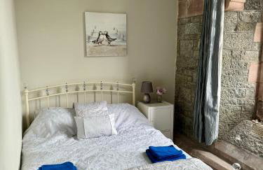 Romantic Chapel Retreat in Snowdonia - Sea Views & Serenity - Foto 1
