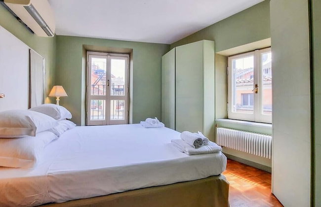 EasyTopStay - Piazza Venezia Charming Penthouse - Foto 9