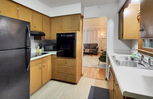 Charming Family Friendly 3BR Duplex Close to Drake - Foto 12