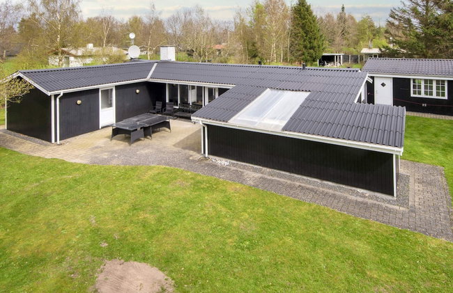 14 Person Holiday Home in Orsted - Foto 1