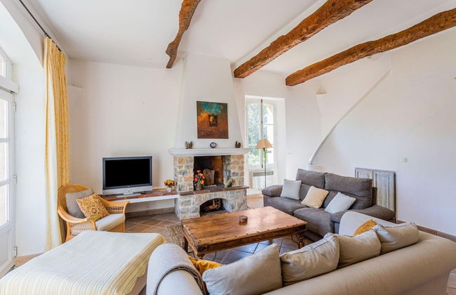 Chateau in Lorgues With Pool & Vineyard Views - Foto 12