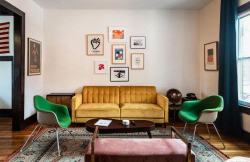 Luxe Mid-Century Styled Townhouse #3631 - Foto 1