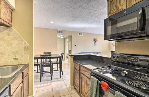 Game Day Retreat Pool Access, 2 Mi to Texas A and M - Foto 10