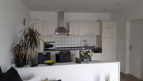 Op-England-I-mit-Terrasse-grossem-Garten - Foto 5