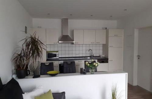 Op-England-I-mit-Terrasse-grossem-Garten - Foto 5