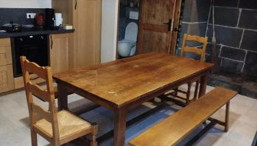 Maison charmante à Alleuze – 90 m² avec terrasse - Foto 5