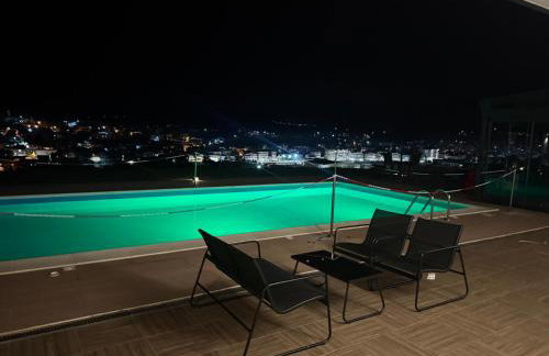 Luxury Villa Rafaela Οικογενειακή βίλα με ιδιωτική πισίνα, BBQ κ παιχνίδια Ιδανική για οικογένειες με παιδια - Foto 18