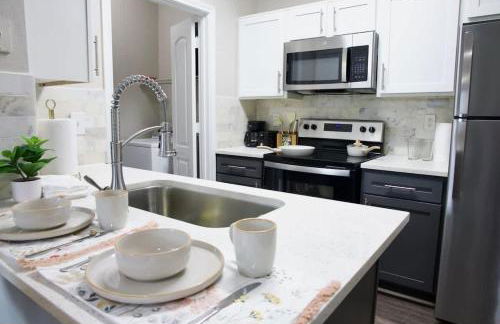 Spacious 1BR in Magnolia Perfect for Long Stays - Foto 13