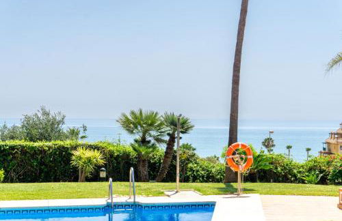 Encinas Garden Stay - Photo 22