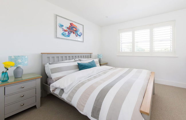 Delightful Seaside Hideaway 5 Mins to Beach - Photo 54