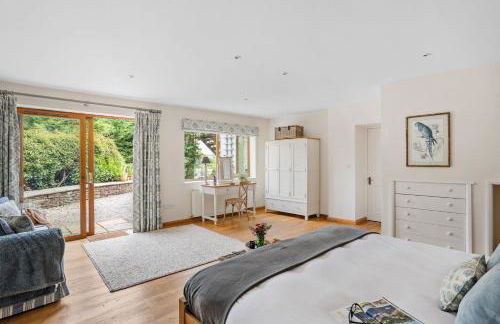 Rocket House - Large family home perched above the river - Foto 18