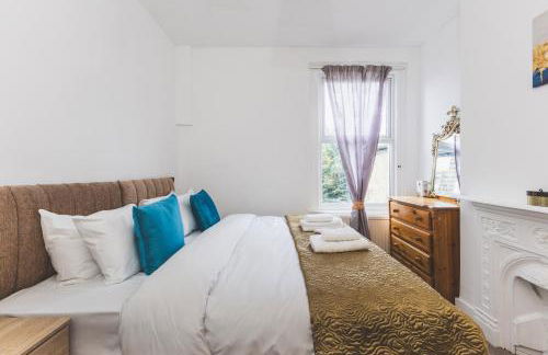 Spacious 2-bed apartment in Kensal Green - Photo 3
