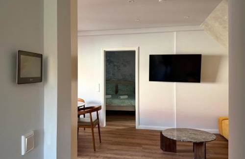 Art and Elegance, Family Friendly 2Bedroom Apartment near Frankfurt Airport, Free Parking - Foto 12