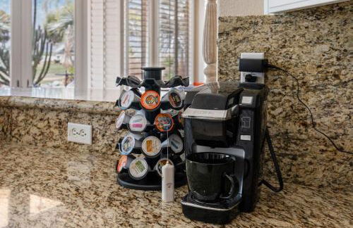 Luxe Palm Springs Villa- Sunset Oasis Private Heated Pool & Spa on Golfcourse - Foto 29