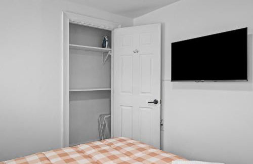 Slick&Spacious 2 Bdr Apt Natrona Hts - Photo 18