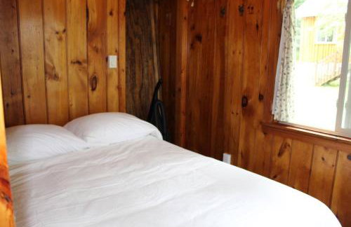 Cabin 7 - Cozy classic cabin on the lake shore with private deck - Foto 7