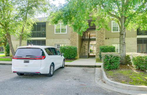 Snowbirds Welcome Foley Condo with Pool Access - Photo 23